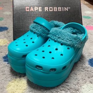 Cape Robbin platform clogs